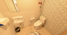 清潔感溢れるトイレ施設