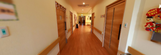 ケアホームのアットホームな廊下