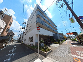 街路沿いの外観  