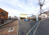 明るく穏やかな町並みです