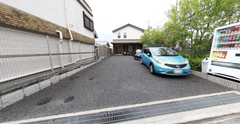 清潔な街角と自動販売機