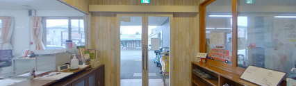 介護施設の受付と入口