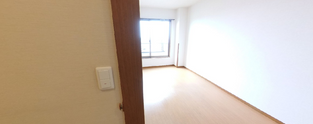 介護施設の居室内部