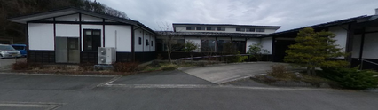 介護施設外観と働く環境