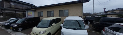 住宅街の施設外観