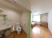 居室とトイレの様子  