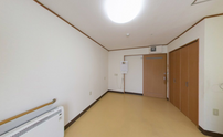 介護施設の居室内部