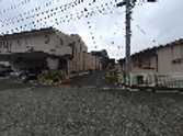静かな住宅街の外観