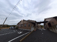 明るい施設の外観
