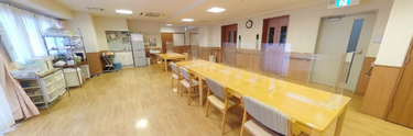 広くて明るい共用スペース
