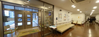 介護施設内の廊下と共用部