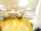 明るくゆったりとした施設内部