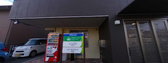 整備された介護施設のエントランス