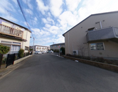 穏やかな街角