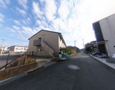 施設のある閑静な住宅地