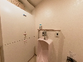 清潔で設備充実のトイレ空間