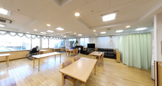 介護施設の居心地の良い共用エリア