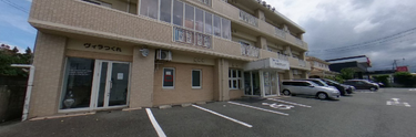 介護施設のエントランス外観
