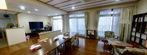 開放的な介護施設の共有空間
