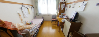 広々とした明るい居室