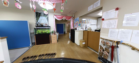 介護施設の受付と情報コーナー