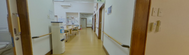 介護施設内の廊下と部屋