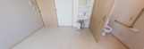 介護施設の居室とトイレ空間