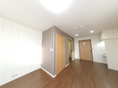 広々とした清潔感のある部屋