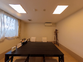 ゆったりした会議室