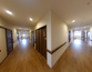 ケアホームの室内廊下の風景