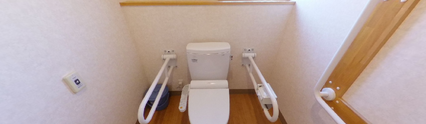 スタッフ用トイレのある部屋