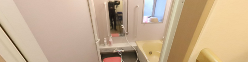 介護施設の居室内部