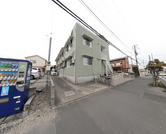 街角の介護施設外観