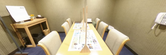 明るく快適な介護施設内の部屋