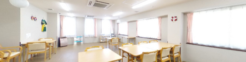 介護施設内の食堂と退避経路