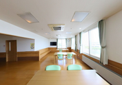 清潔で広々とした共用エリア