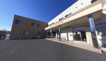 明るい外観を持つ施設