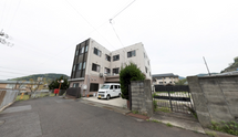 介護施設の外観と周辺環境