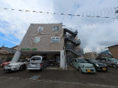 ゆったり駐車場の施設外観