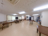 広く明るい部屋