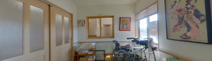 介護施設の玄関風景