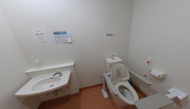 清潔なトイレ設備