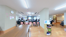 スタッフと利用者のふれあい