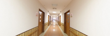 介護施設の廊下の光景