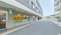街中に位置する介護施設