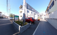 清潔感ある住宅街の道