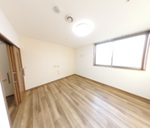 居室のベッドや洗面所一式