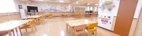 介護施設内の快適なリビング