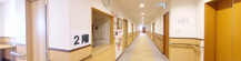介護施設内の廊下と扉の配置