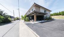 介護施設のエントランス風景